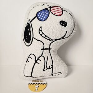 Peanuts Snoopy Pillow with Patriotic Sunglasses 4th of July NWT